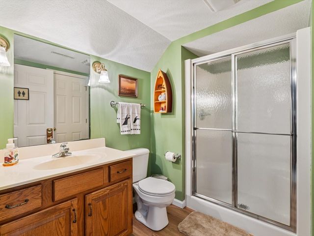 5355 Heather Glen Circle, Bettendorf, IA 52722