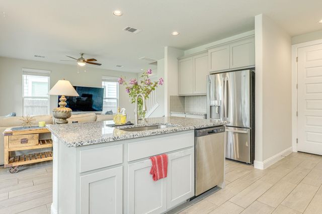 208 Stone Canyon DR, Georgetown, TX 78628