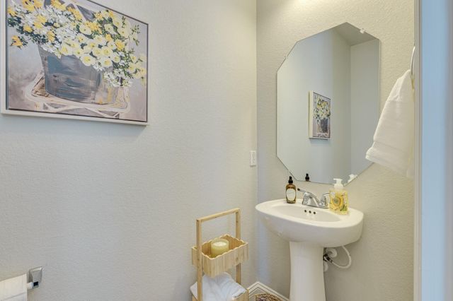 208 Stone Canyon DR, Georgetown, TX 78628