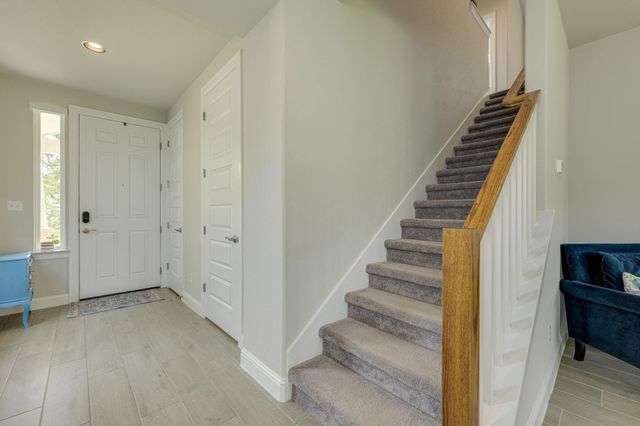 208 Stone Canyon DR, Georgetown, TX 78628