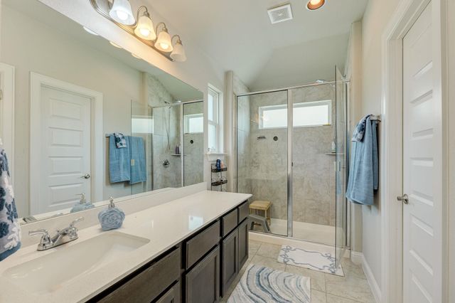 208 Stone Canyon DR, Georgetown, TX 78628