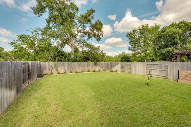 208 Stone Canyon DR, Georgetown, TX 78628