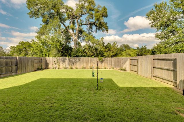 208 Stone Canyon DR, Georgetown, TX 78628