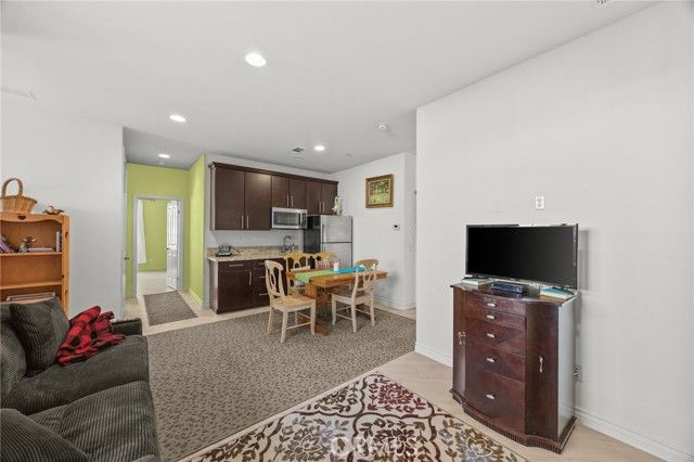 23129 Rustic Oak, Wildomar, CA 92595