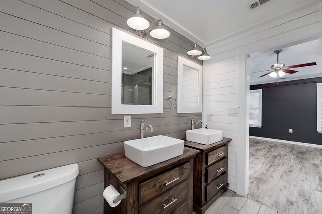 524 Leguin Mill Road, Locust Grove, GA 30248