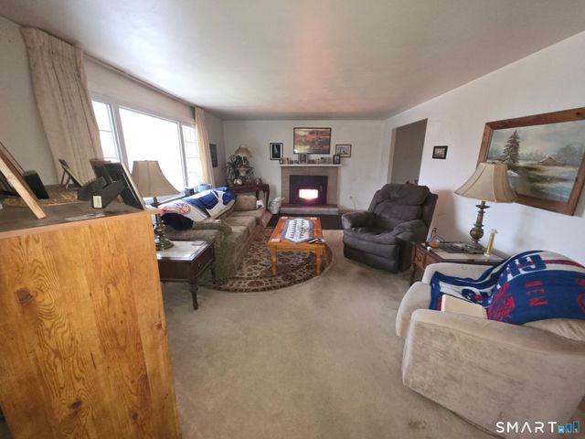 114 Whitehall Drive, East Hartford, CT 06118