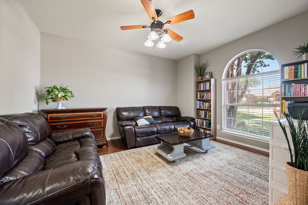 8404 Island Court, Fort Worth, TX 76137 — photo 3
