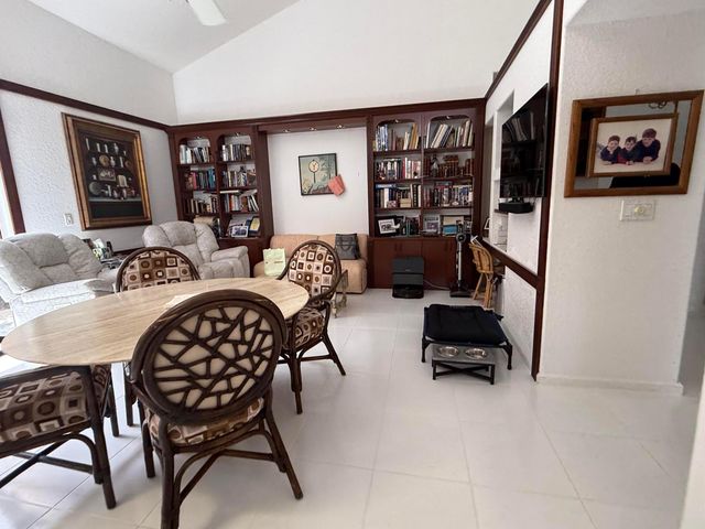6350 Evian Place, Boynton Beach, FL 33437