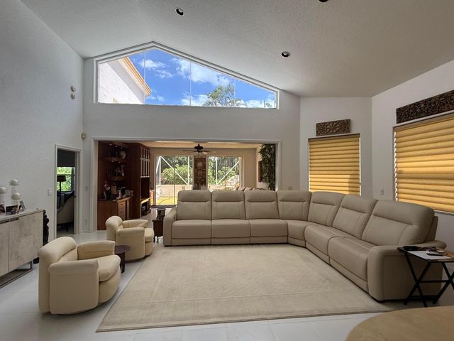 6350 Evian Place, Boynton Beach, FL 33437
