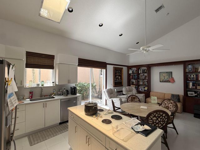 6350 Evian Place, Boynton Beach, FL 33437