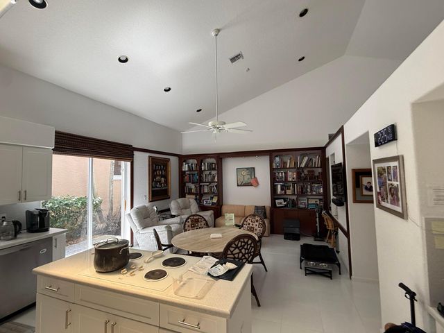 6350 Evian Place, Boynton Beach, FL 33437