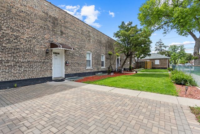 4602 S Albany Avenue, Chicago, IL 60632