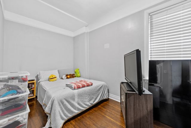 4602 S Albany Avenue, Chicago, IL 60632