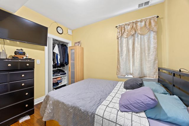 4602 S Albany Avenue, Chicago, IL 60632