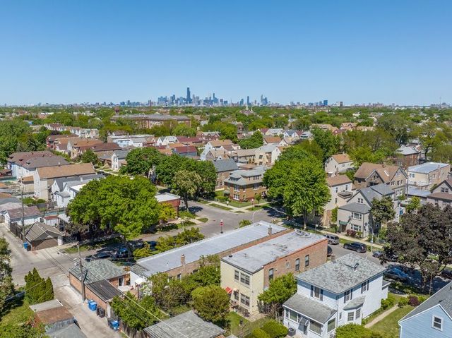 4602 S Albany Avenue, Chicago, IL 60632