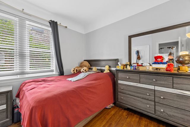 4602 S Albany Avenue, Chicago, IL 60632