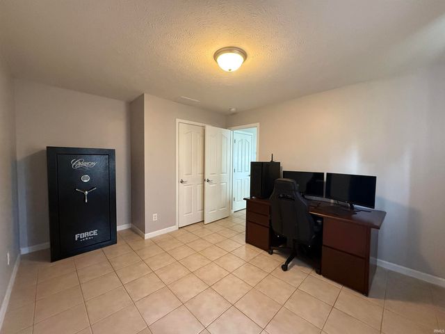 4560 Marble Drive, Newburgh, IN 47630