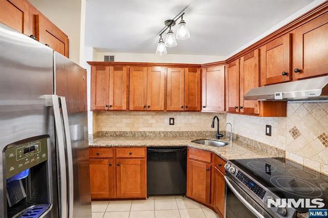 770 Anderson Avenue 11C, Cliffside Park, NJ 07010