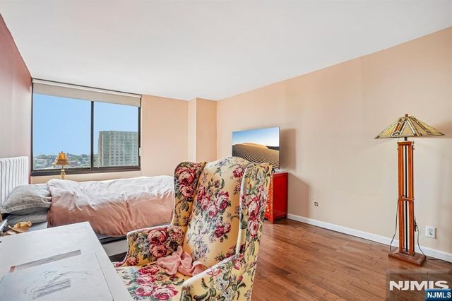 770 Anderson Avenue 11C, Cliffside Park, NJ 07010
