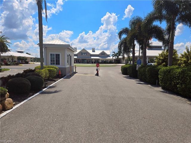 547 Palmer BLVD, North Fort Myers, FL 33903
