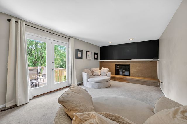 123 Lookout Farm Drive, Crestview Hills, KY 41017