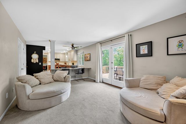 123 Lookout Farm Drive, Crestview Hills, KY 41017