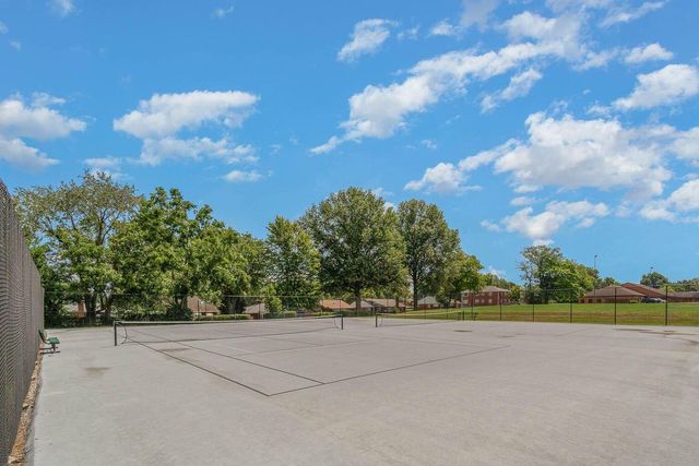 123 Lookout Farm Drive, Crestview Hills, KY 41017