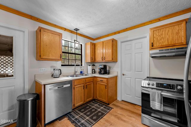 3129 Valley Home Road, Sevierville, TN 37862