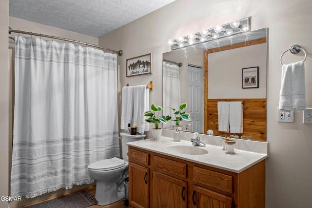 3129 Valley Home Road, Sevierville, TN 37862