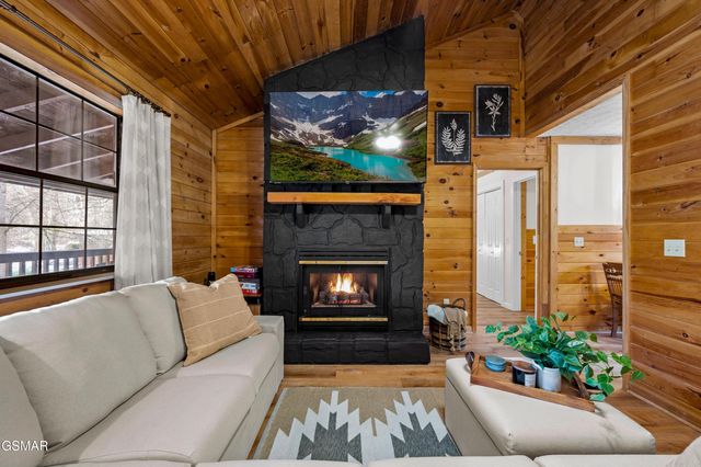 3129 Valley Home Road, Sevierville, TN 37862