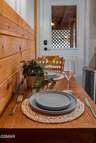 3129 Valley Home Road, Sevierville, TN 37862