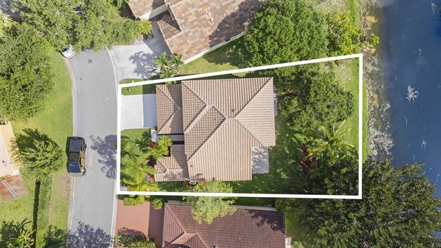 11614 NW 2nd Drive, Coral Springs, FL 33071