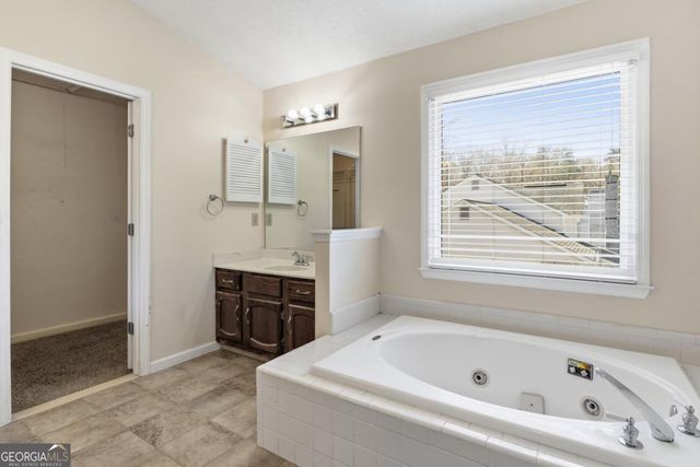 3205 Pond Ridge Trail, Snellville, GA 30078