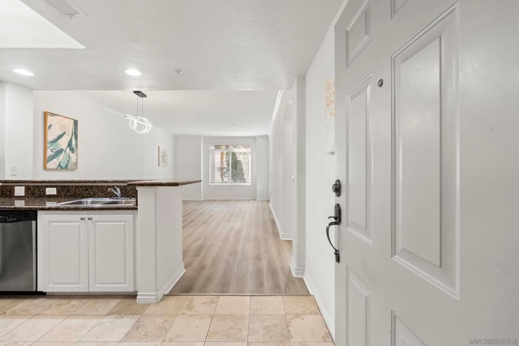 9263 Regents Rd B204, La Jolla, CA 92037 — photo 4