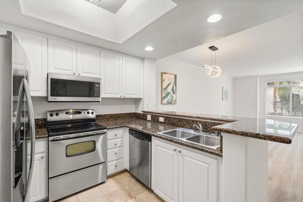 9263 Regents Rd B204, La Jolla, CA 92037 — photo 5