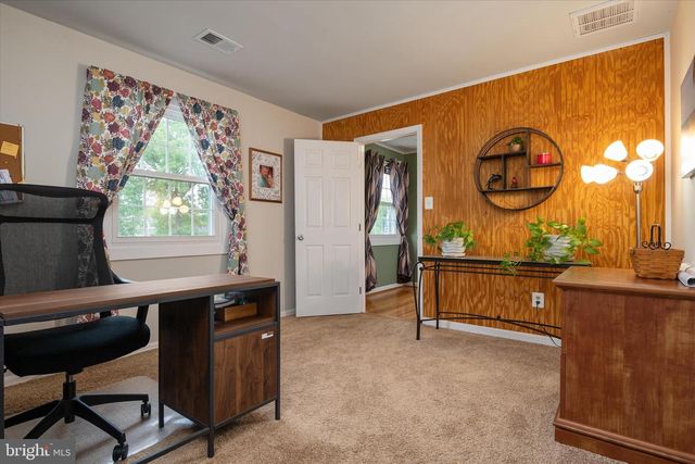 8376 ALBACORE DR, Pasadena, MD 21122