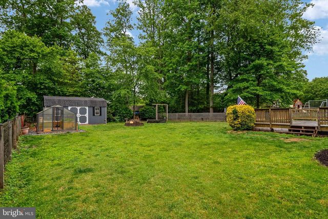 8376 ALBACORE DR, Pasadena, MD 21122