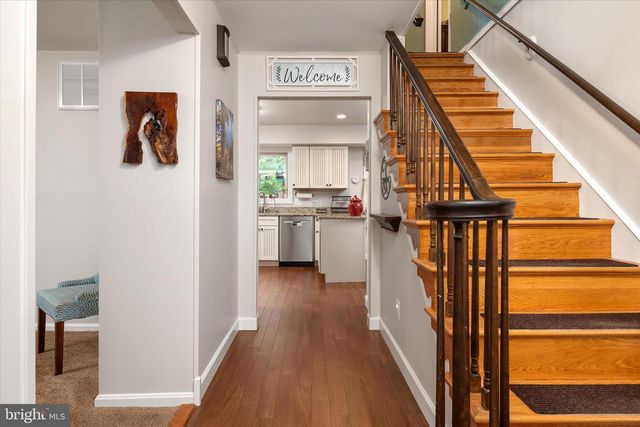 8376 ALBACORE DR, Pasadena, MD 21122