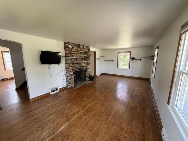 2912 Memorial DRIVE, Two Rivers, WI 54241