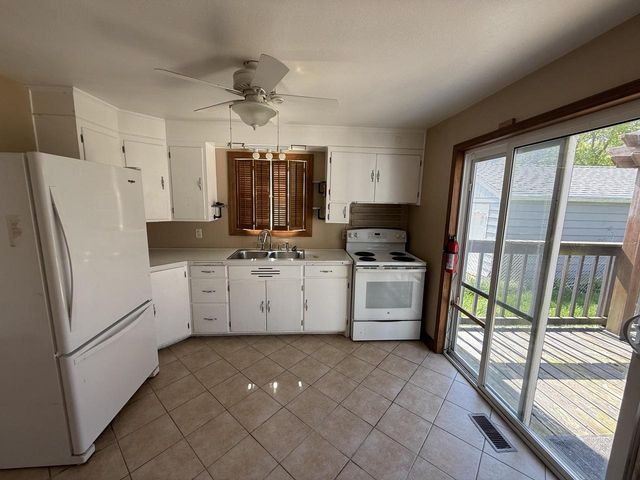 2912 Memorial DRIVE, Two Rivers, WI 54241