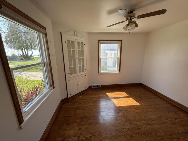 2912 Memorial DRIVE, Two Rivers, WI 54241