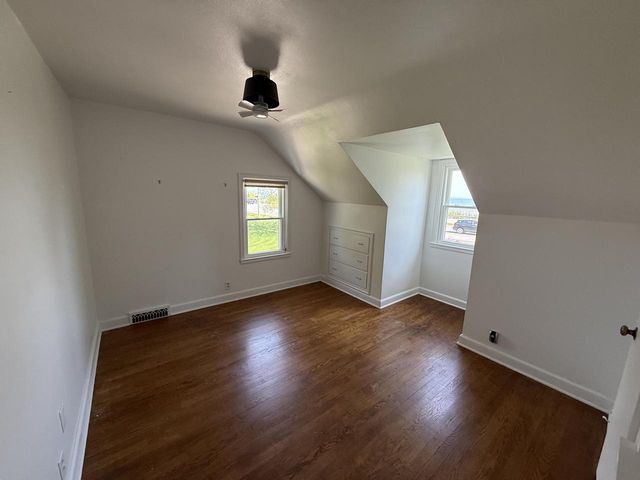 2912 Memorial DRIVE, Two Rivers, WI 54241
