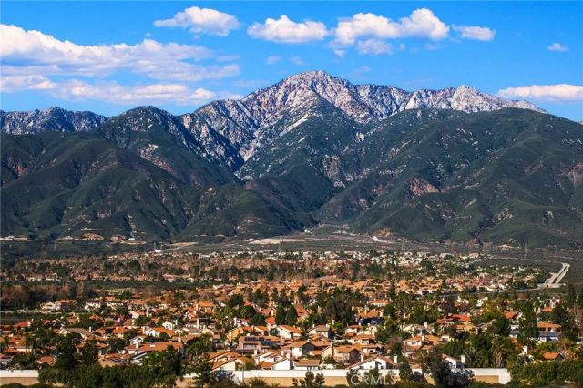 6598 Bradford Court, Rancho Cucamonga, CA 91701