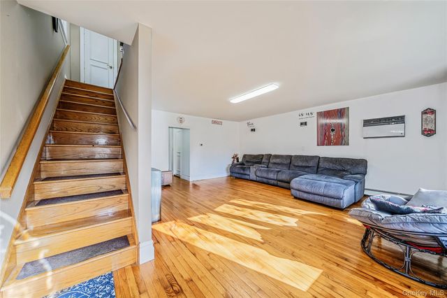 267 Dogwood Road W, Mastic Beach, NY 11951