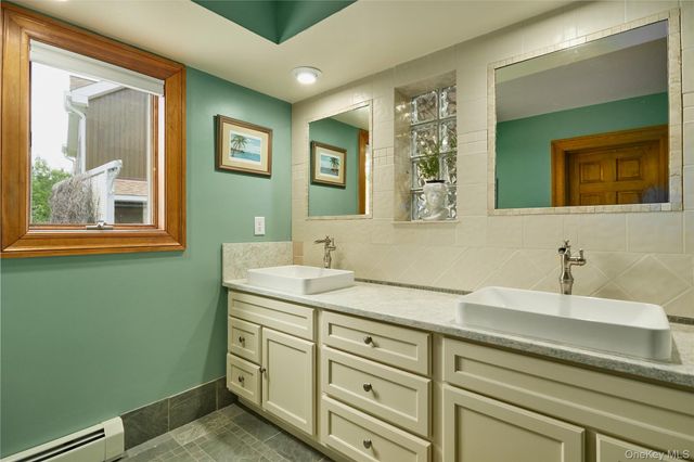 49 Iron Mountain Road, Warwick, NY 10990