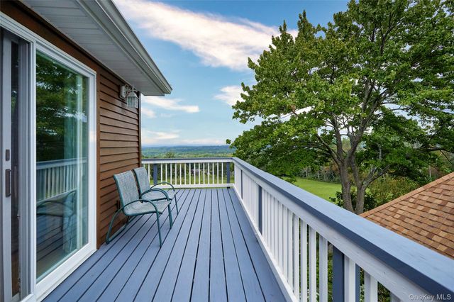 49 Iron Mountain Road, Warwick, NY 10990