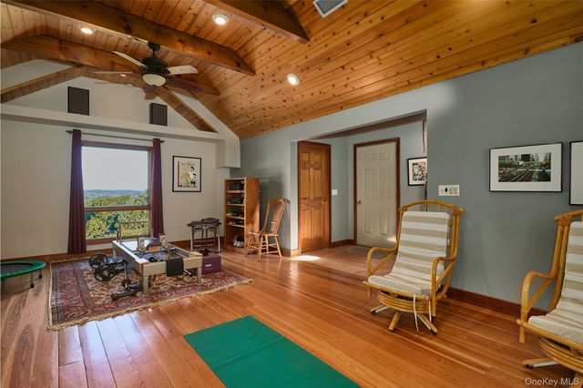 49 Iron Mountain Road, Warwick, NY 10990