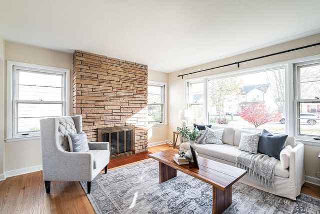 8031 N Whitney ROAD, Fox Point, WI 53217