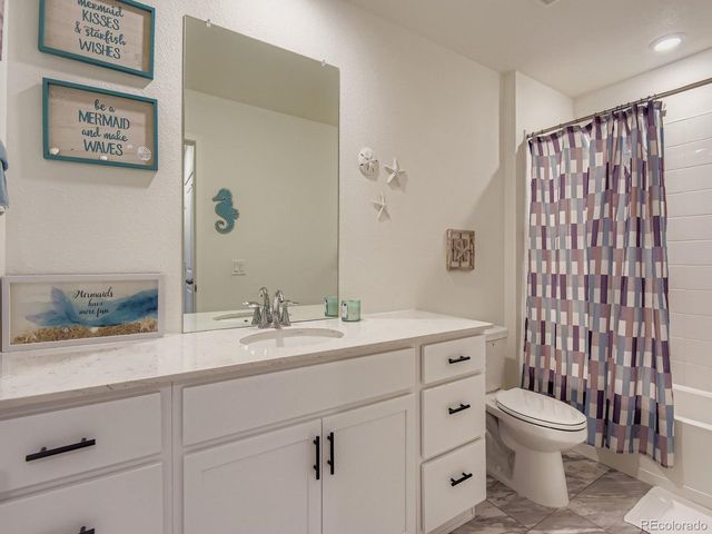 625 Aspen Ave, Bennett, CO 80102