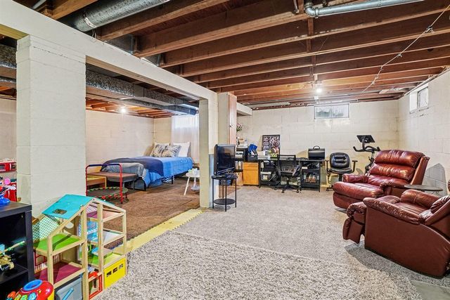 221 S Park Street, Zeeland, MI 49464